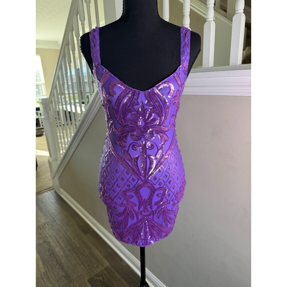 Lulus Dresses & Skirts - Lulus Dare to Dazzle Sequin Bodycon Mini Dress Pattern XS Cocktail Homecoming